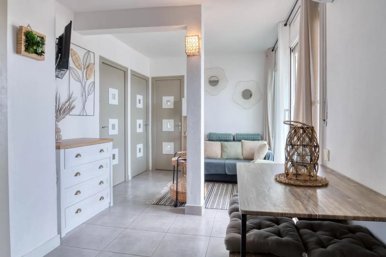Derbi Apartament Per 5 Persones Amb Piscina Comunitaria A Prop Del Port D\'Aro I De La Platja contacts