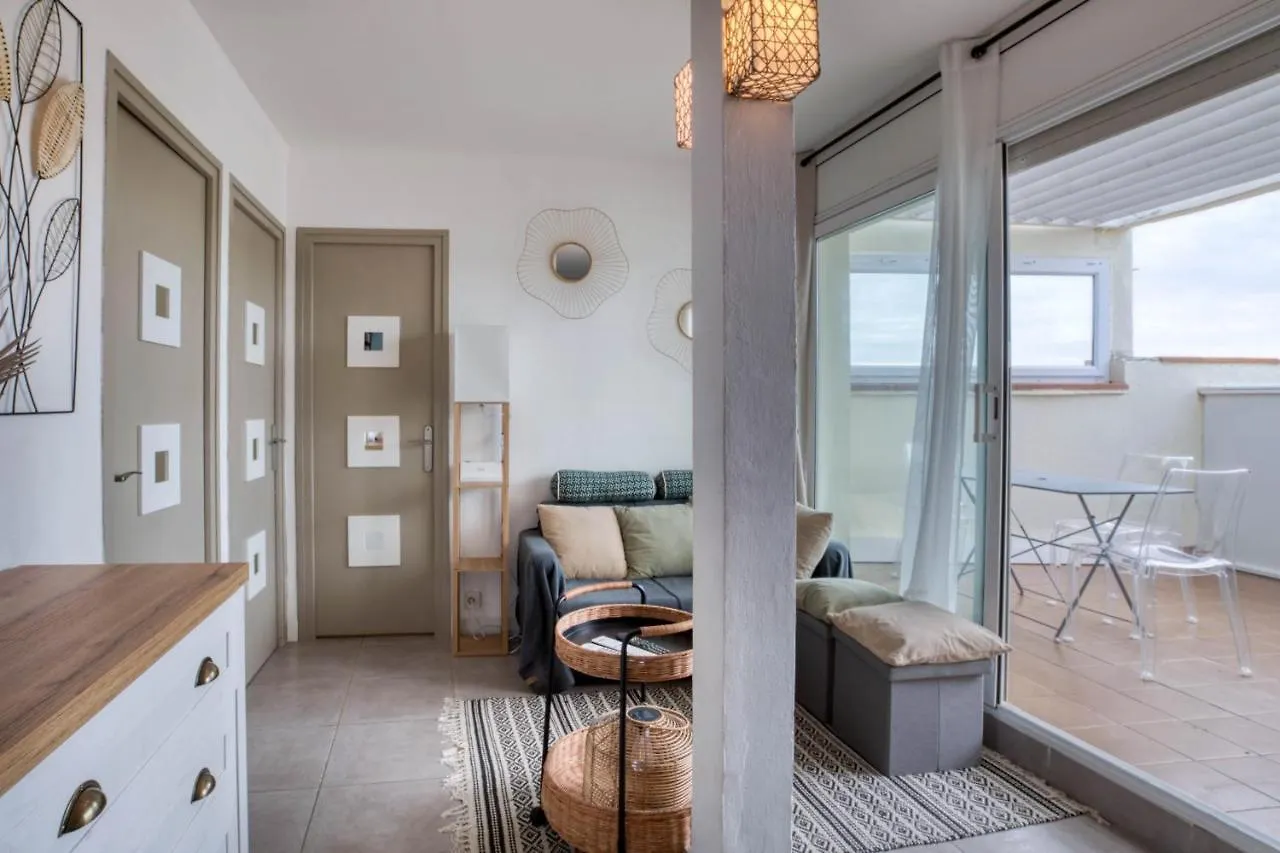Apartment Derbi Apartament Per 5 Persones Amb Piscina Comunitaria A Prop Del Port D'Aro I De La Platja Platja d'Aro Spain
